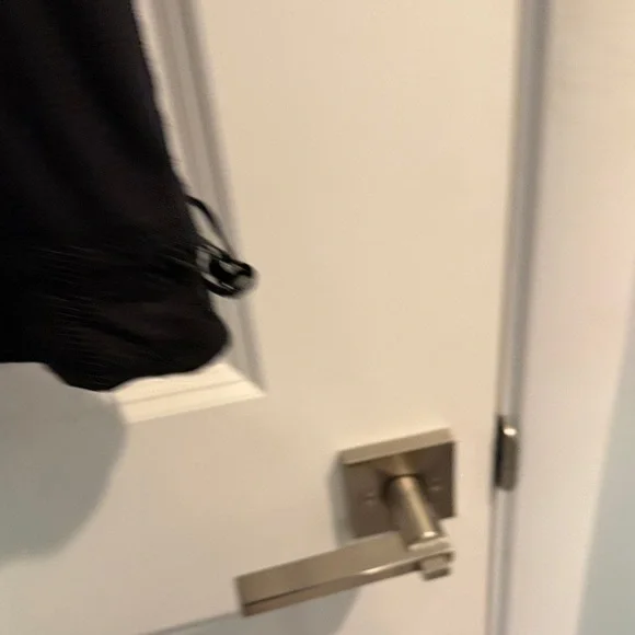 Lululemon Black Tank Top with drawstring waist size 6 - Picture 4 of 6